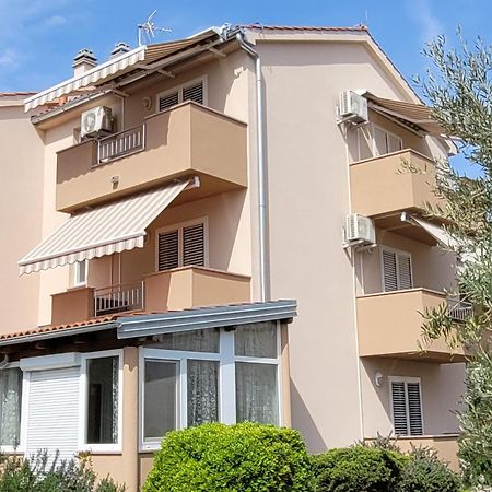 Rooms Magdalena Krk Krk Town Exterior photo