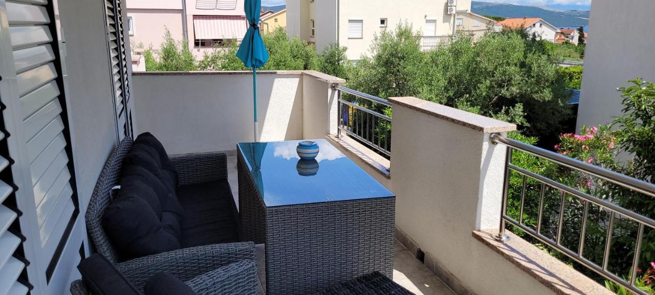 Rooms Magdalena Krk Krk Town Exterior photo