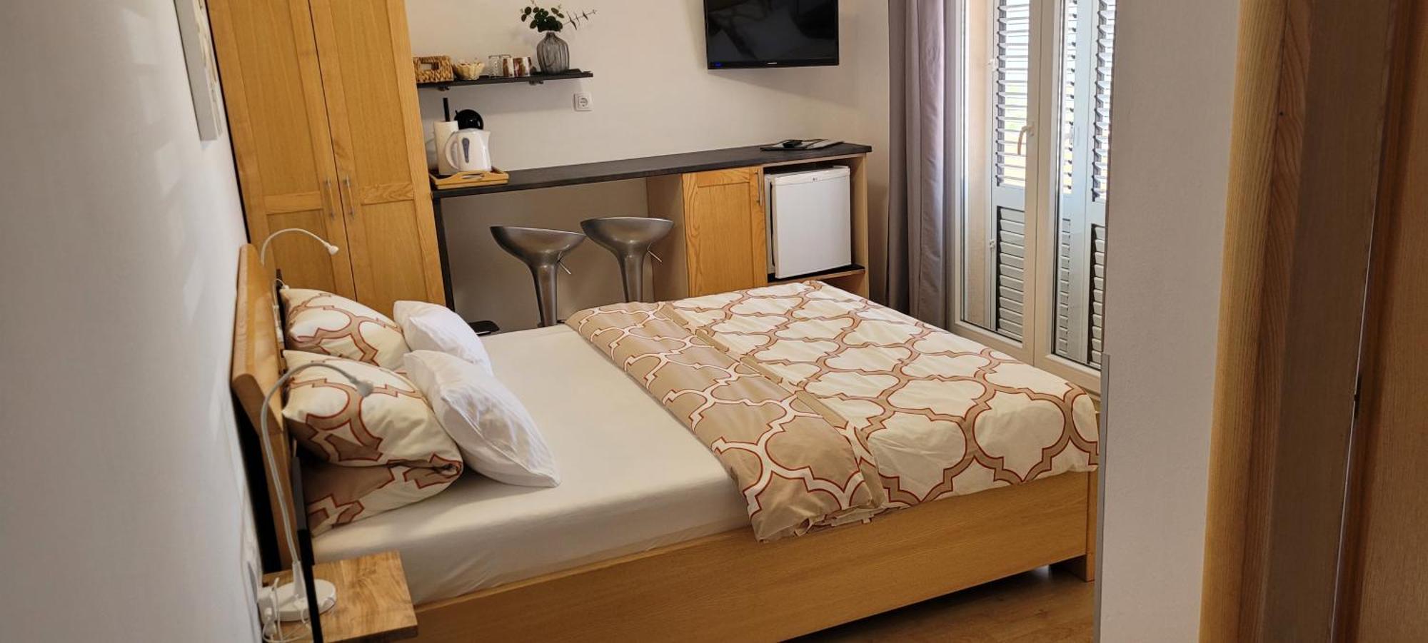 Rooms Magdalena Krk Krk Town Exterior photo